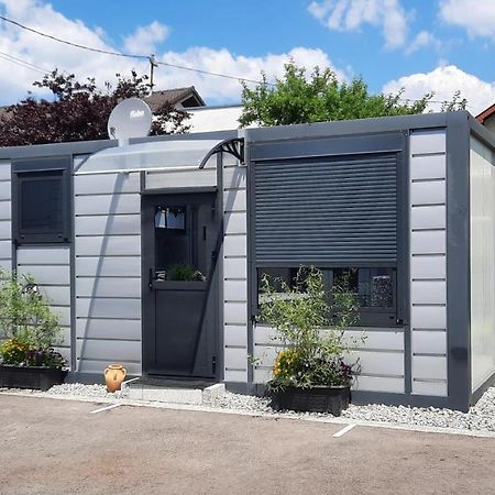 Gemuetliches Tiny Home Mit 30M2 Inklusive Kochmoeglichkeit Lenzing Exterior photo